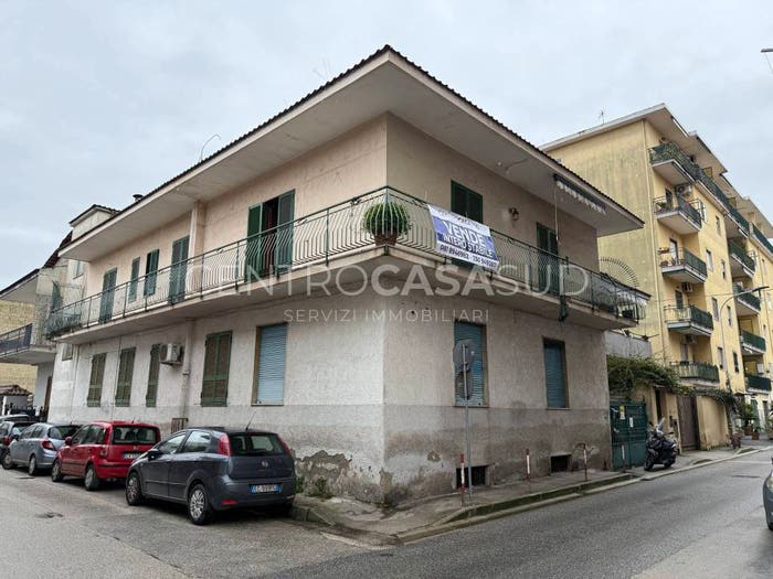 Casa con 6 locali in vendita in Via Salvatore di Giacomo, Madonna delle Grazie, Giugliano in Campania