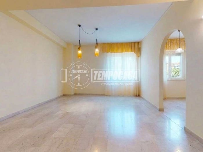 Appartamento quadrilocale in vendita in Via Fratelli Rosselli, Valletta Paiolo, Mantova