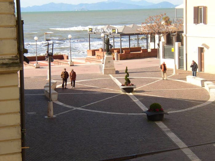 Appartamento quadrilocale in vendita in Centro, Follonica