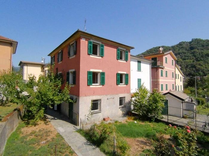 Casa con 6 locali in vendita in Via Pian dei Manzi, Pian Dei Manzi, Coreglia Ligure