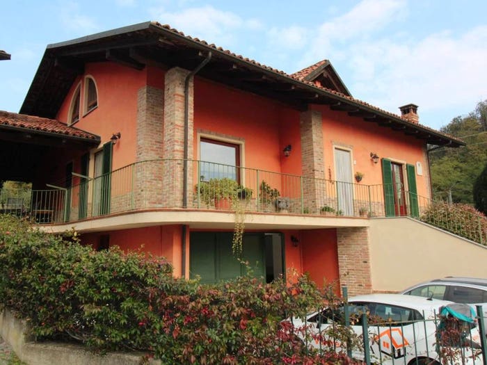 Casa con 6 locali in vendita in Via Gavai, Centro, Baldissero d'Alba
