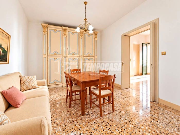 Casa quadrilocale in vendita in Via Vittorio Veneto, Centro, Poggiardo