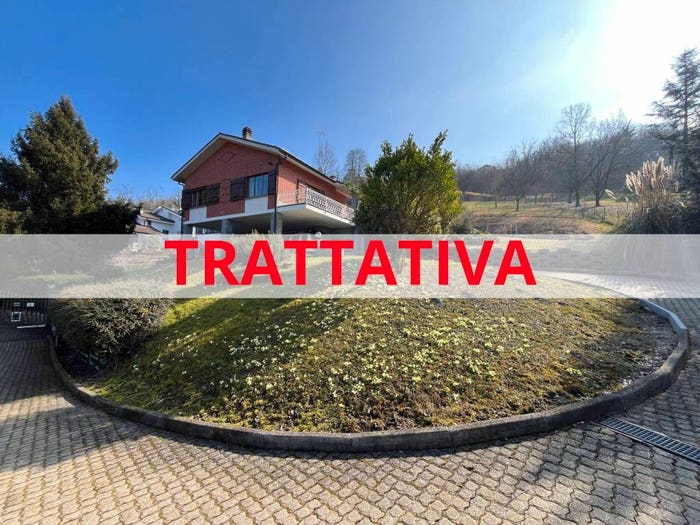 Casa con 6 locali in vendita in Via Derocati Superiore, Cinzano