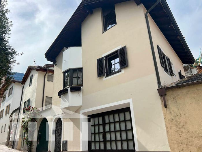 Casa con 5 locali in vendita in San Michele, Appiano sulla Strada del Vino