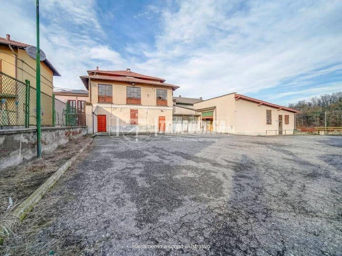 Casa in vendita in Via Varese, Albizzate