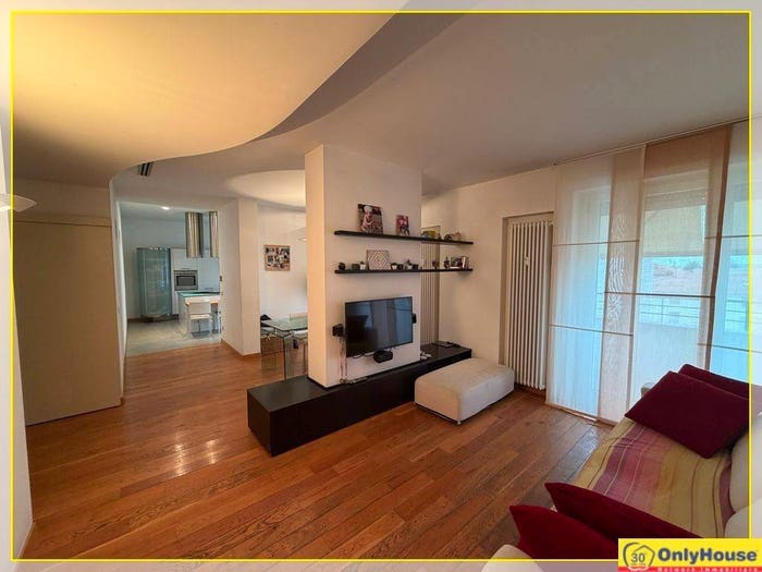 Appartamento trilocale in vendita in Via Duca degli Abruzzi, Centro, Bergamo