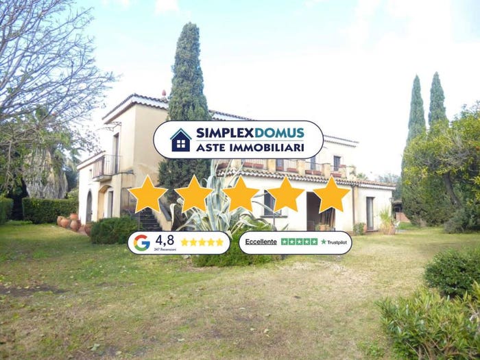Casa con 6 locali in vendita in Via Mandarini, Aci Sant'Antonio