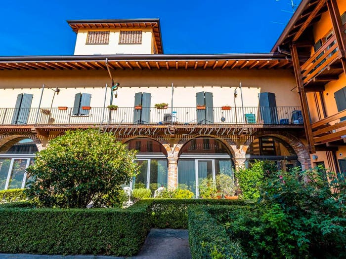 Appartamento trilocale in vendita in Via Carlo Alberto, Colognola, Bergamo