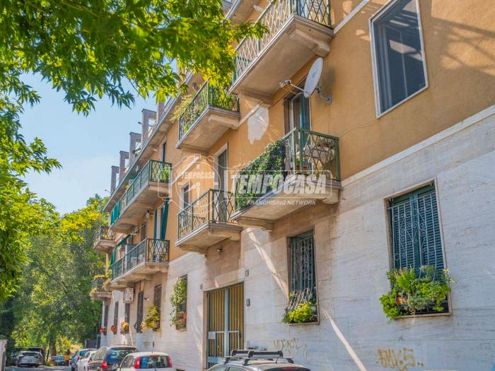Appartamento trilocale in vendita in Via Privata Pozzuoli, Affori, Milano