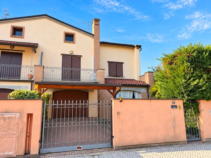 Casa con 6 locali in vendita in Via Giulietta Masina, Centro, San Giorgio di Piano