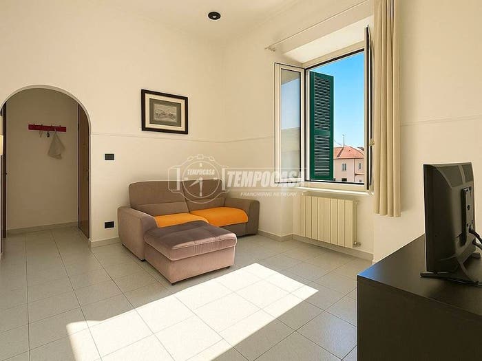 Appartamento trilocale in vendita in Via Sampierdarena, Sampierdarena, Genova