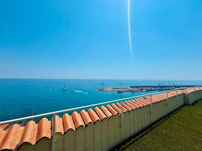 Appartamento quadrilocale in vendita in Via Charles Garnier, Centro Storico Sant'Ampelio, Bordighera