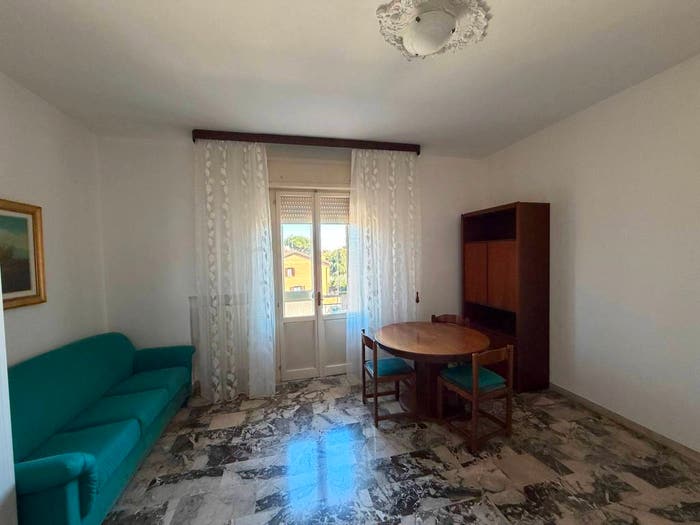 Appartamento trilocale in vendita in Via Pomposa, Ferrara