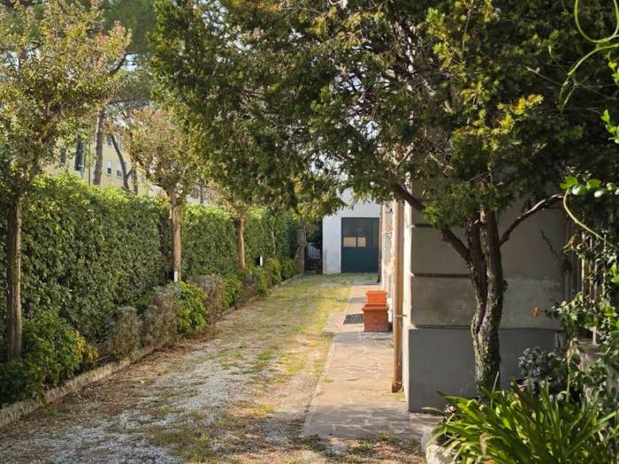 Casa con 6 locali in vendita in Porta a Lucca, Pisa