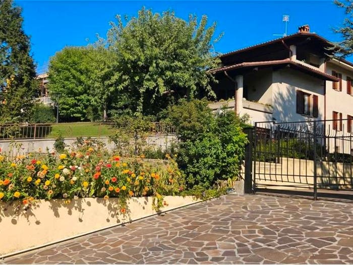 Casa con 6 locali in vendita in Via Nievo, Ponte San Marco, Calcinato