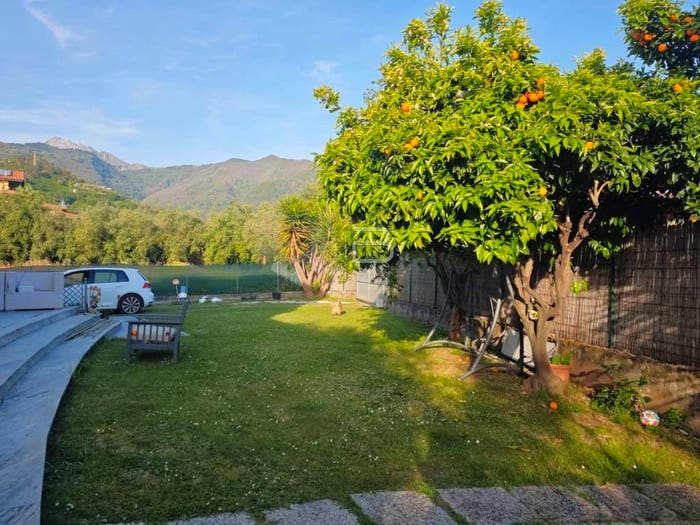 Casa con 6 locali in vendita in Via Castagneta, Debbia Cervaiolo, Montignoso