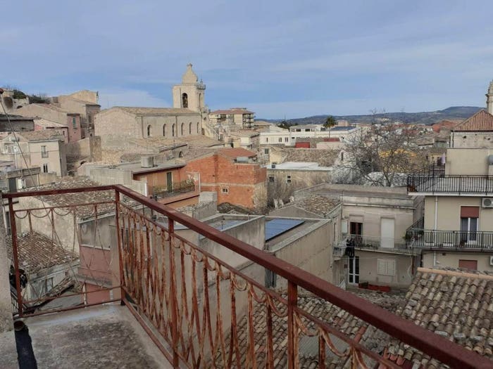 Casa quadrilocale in vendita in Via Scalilli, Centro, Palazzolo Acreide