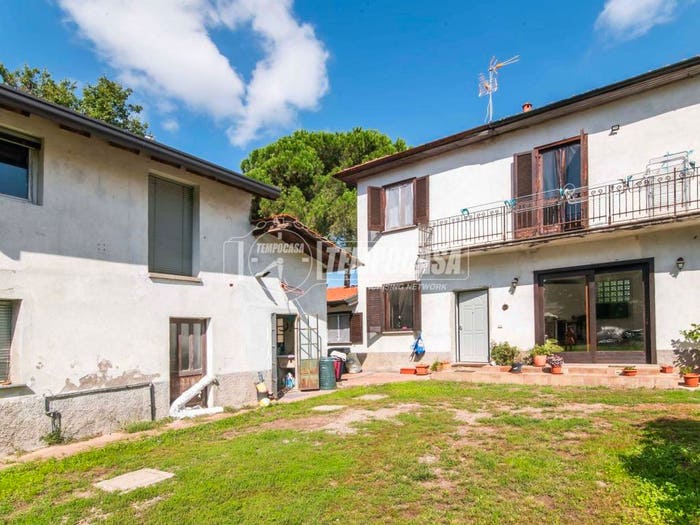 Casa trilocale in vendita in Via Fratelli Cairoli, Gorla Minore