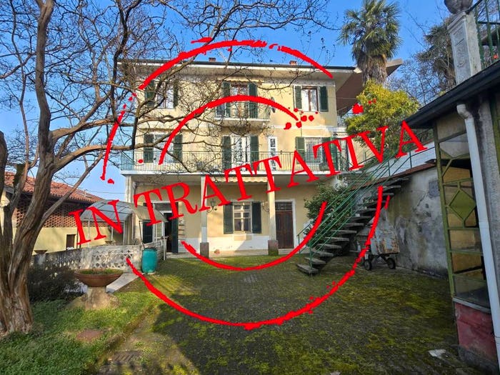 Appartamento quadrilocale in vendita in Via San Prospero, Centro, Romano Canavese