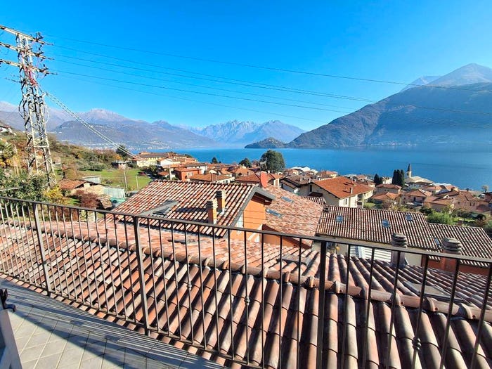 Casa con 5 locali in vendita in Via Calozzo, Calozzo, Pianello del Lario