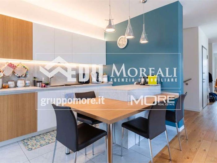 Casa con 6 locali in vendita in VIA ALTAMURA, Buon Pastore Parco Amendola, Modena