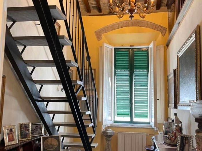 Appartamento trilocale in vendita in Corso Amedeo, Cisternone, Livorno