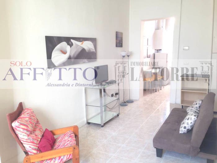 Appartamento bilocale in vendita in Via Tortona, Piazza Genova, Alessandria