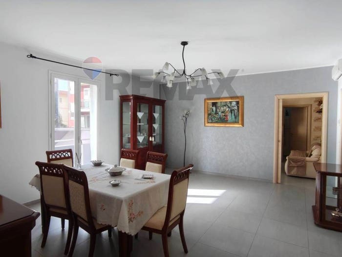 Appartamento con 5 locali in vendita in Via Lipari, Centro, Pachino
