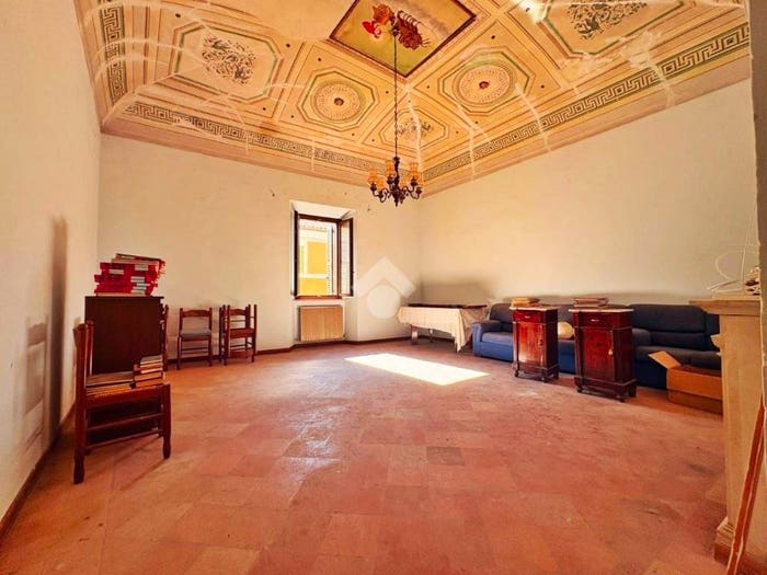 Casa con 6 locali in vendita in Corso Don Giovanni Minzoni, Centro, Sassoferrato