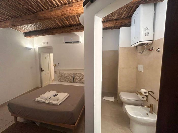 Appartamento quadrilocale in vendita in Vico Sant'Anna di Palazzo, Quartieri Spagnoli, Napoli