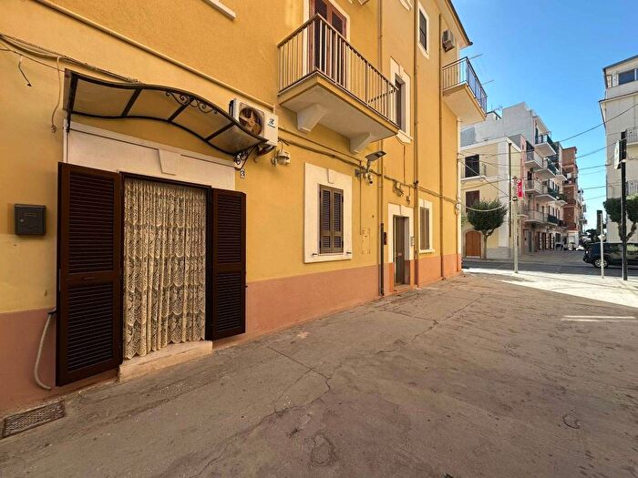 Appartamento bilocale in vendita in Lungomare Cristoforo Colombo, Centro, Margherita di Savoia