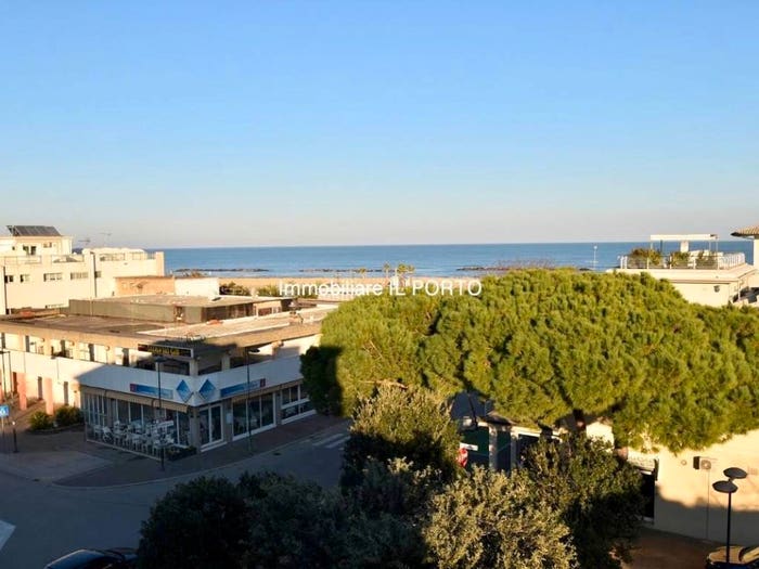 Appartamento con 5 locali in vendita in PIAZZA AGOSTO, Porto Garibaldi, Comacchio