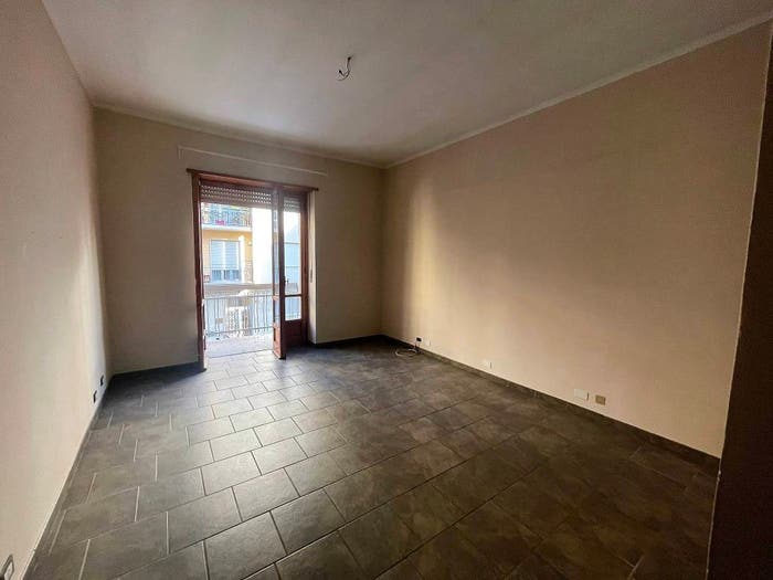 Appartamento trilocale in vendita in Via del Santuario, Centro, Leinì