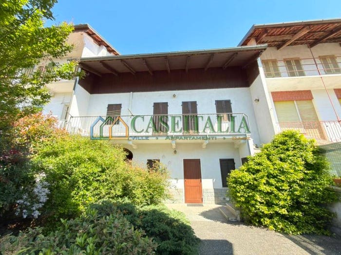 Casa con 5 locali in vendita in Via Guglielmo Marconi, Centro, Azeglio
