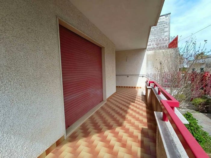 Casa con 6 locali in vendita in Via Volta, Castrignano de' Greci