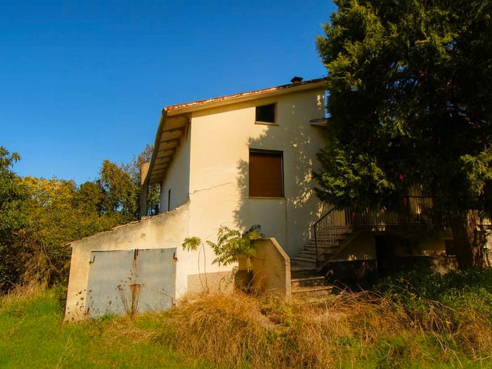 Casa con 6 locali in vendita in Centro, Mergo