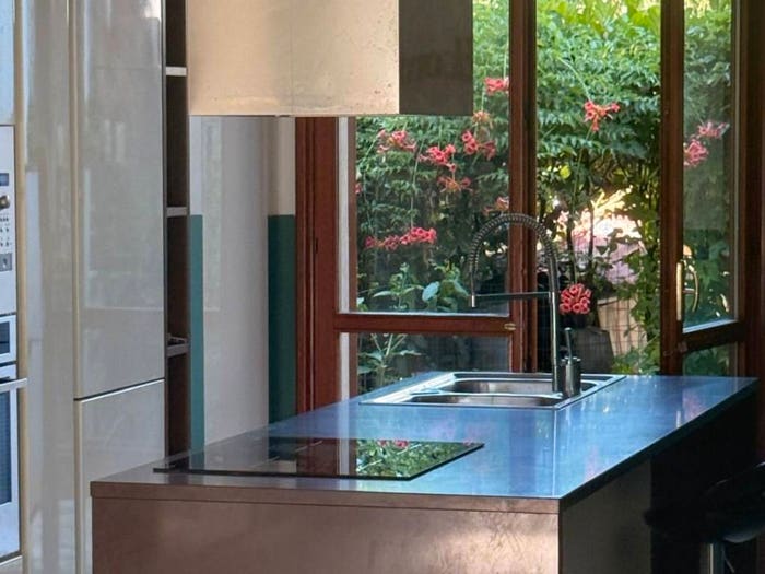 Casa con 5 locali in vendita in Via della Liberazione, Centro, Pero