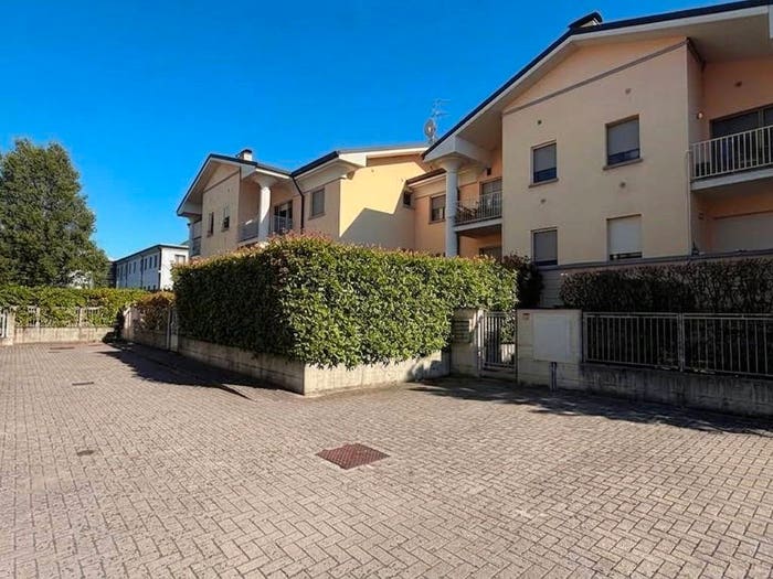 Appartamento trilocale in vendita in Strada Bassa, Collecchio