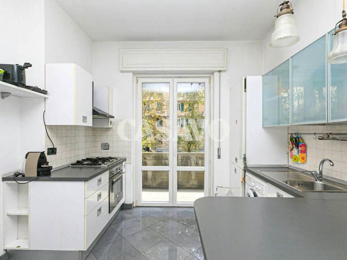 Appartamento trilocale in vendita in Corso Sardegna, Marassi, Genova