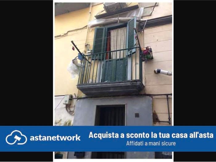 Appartamento quadrilocale in vendita in Via Santa Lucia al Monte, Quartieri Spagnoli, Napoli