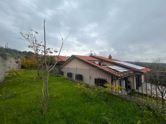 Casa con 6 locali in vendita in Vico Mascalese, Ragalna