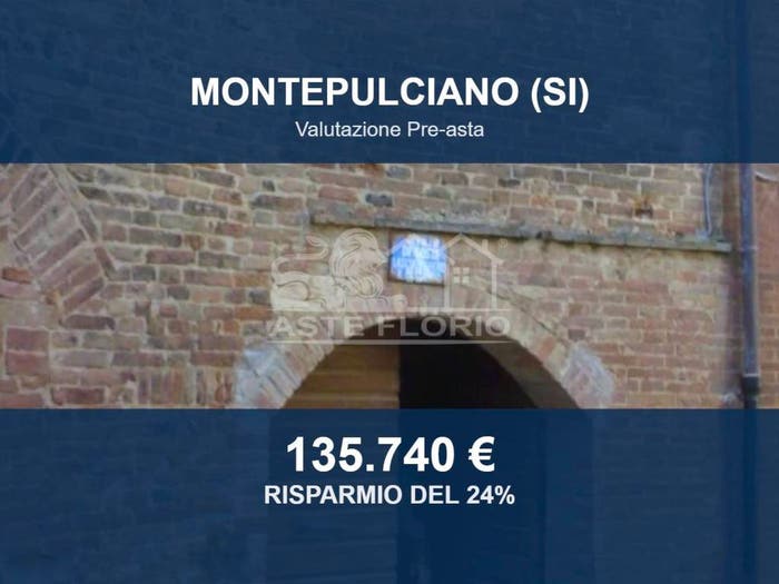 Appartamento trilocale in vendita in Via dei Fienili, Centro, Montepulciano