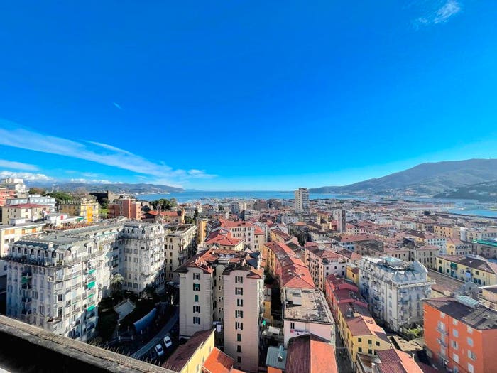 Casa con 5 locali in vendita in Via del Vecchio Ospedale, Centro Storico, La Spezia