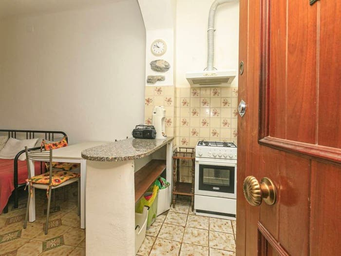 Appartamento bilocale in vendita in Via Beata Chiara, Pontedecimo, Genova