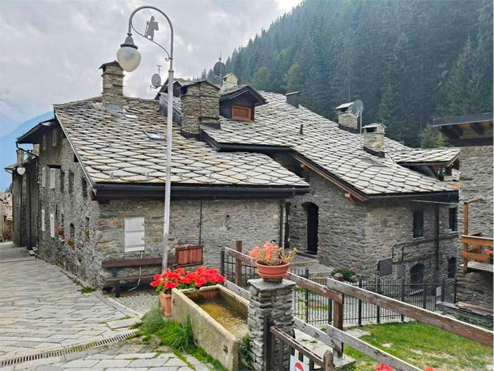 Appartamento bilocale in vendita in SaintRhémy en Bosses, San Leonardo, SaintRhémyenbosses