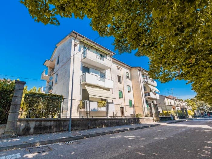 Appartamento con 5 locali in vendita in Via Conte O Giacobazzi, Centro, Sommacampagna