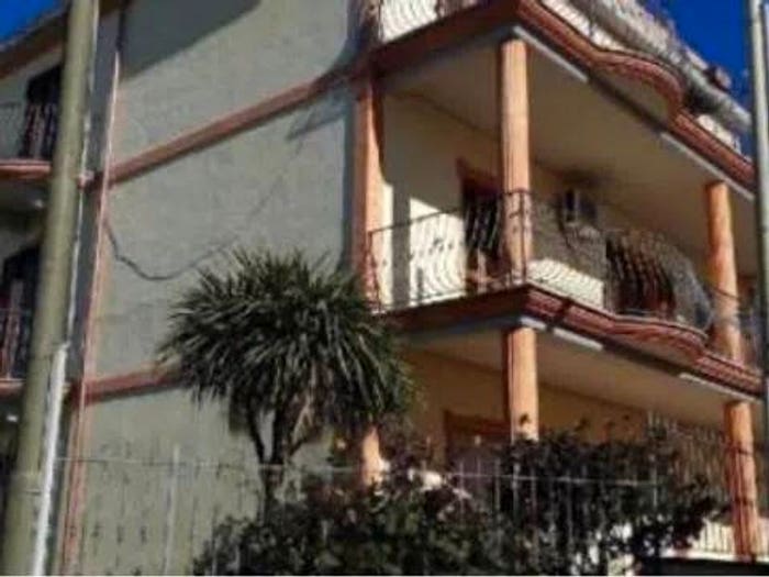 Casa con 5 locali in vendita in Via Marche, Centro, Dorgali