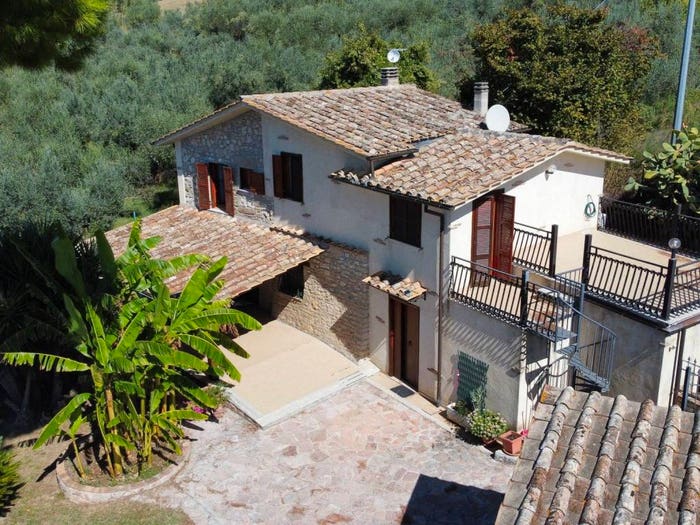 Casa con 5 locali in vendita in Vocabolo Collepietro, Torri in Sabina