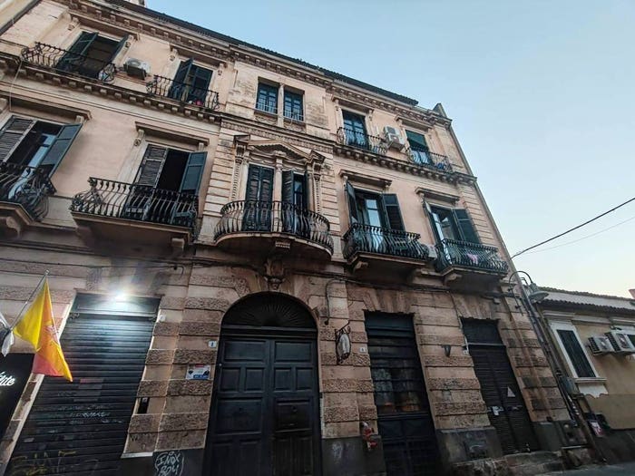 Appartamento con 5 locali in vendita in Via Grimaldi, Centro Storico, Catania