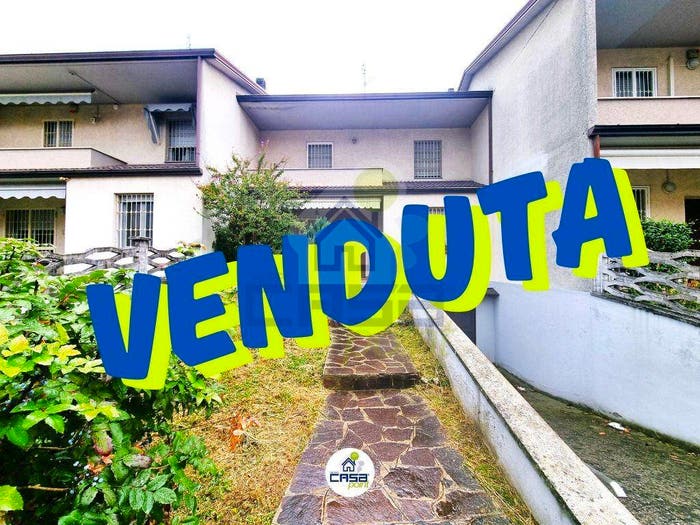 Casa quadrilocale in vendita in Via Nenni, Centro, Casalpusterlengo